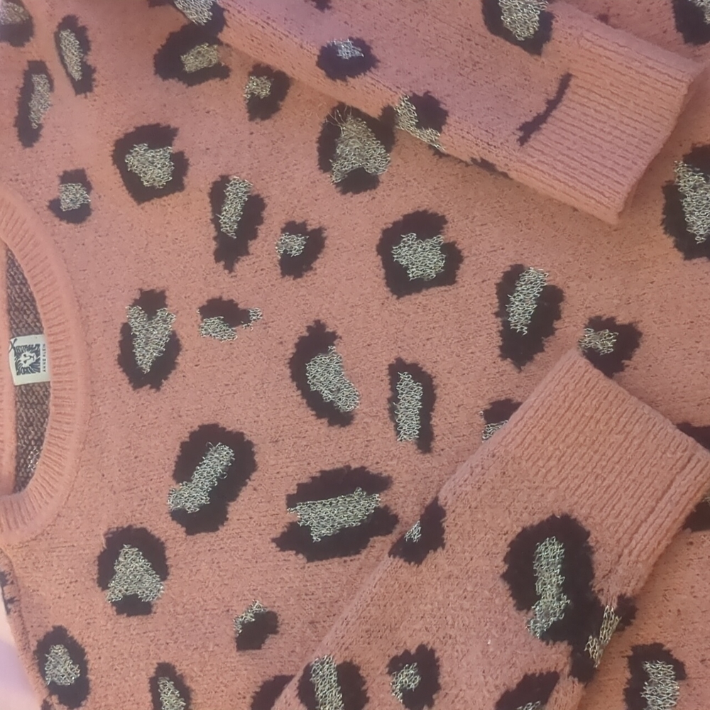 Anne Klein metallic animal print sweater. Size large.